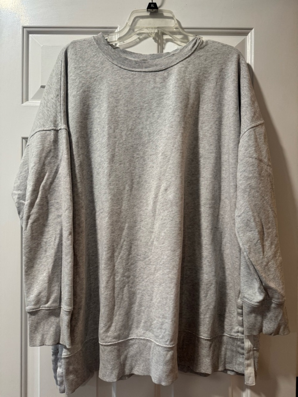 Old Navy Light Gray Oversized Crewneck Sweatshirt
